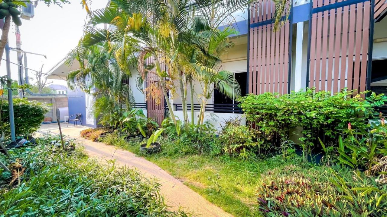 The S.G Hotel Buriram Bagian luar foto