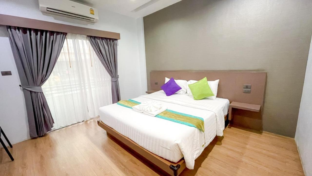 The S.G Hotel Buriram Bagian luar foto