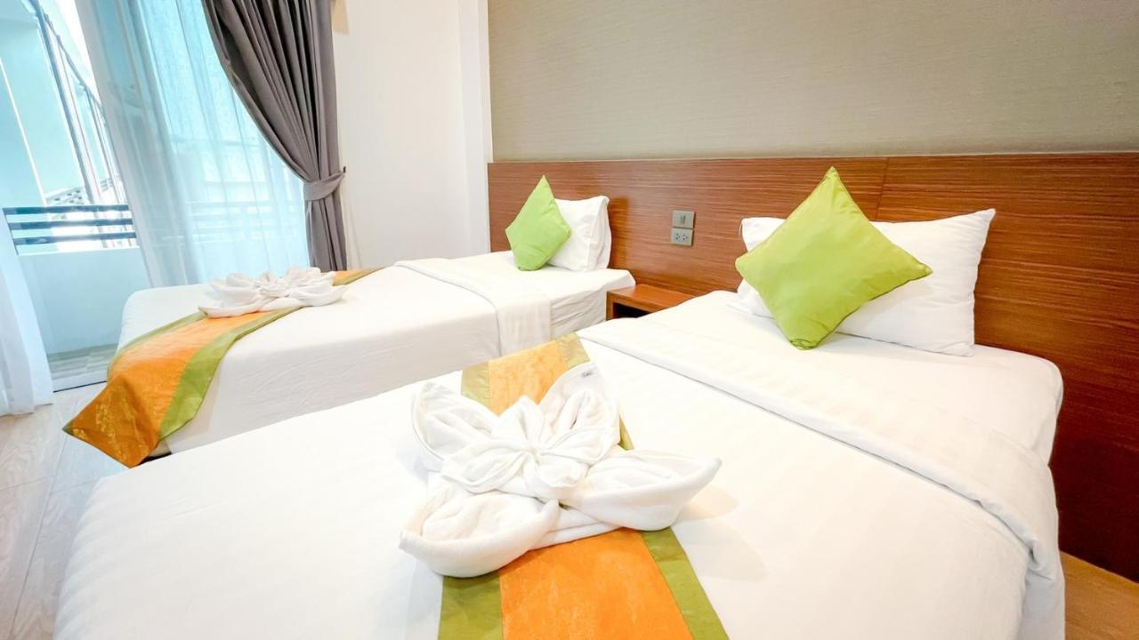 The S.G Hotel Buriram Bagian luar foto