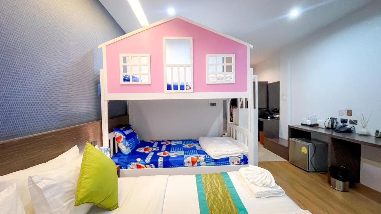 The S.G Hotel Buriram Bagian luar foto