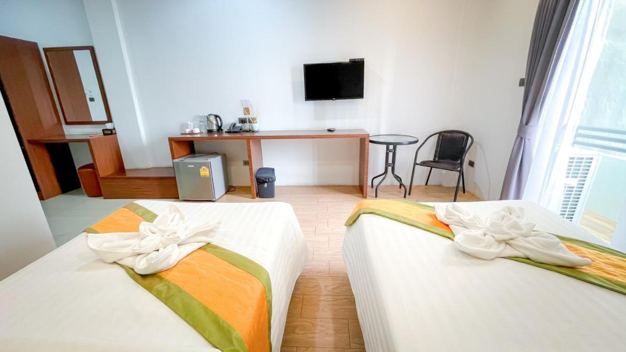 The S.G Hotel Buriram Bagian luar foto