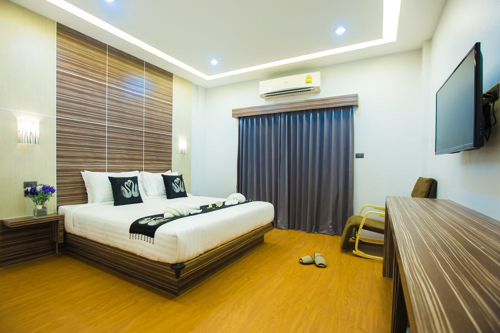 The S.G Hotel Buriram Bagian luar foto